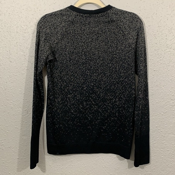 Lululemon Rest Less Pullover Shirt Long Sleeve Herringbone Thumbholes size 8 - Picture 8 of 13